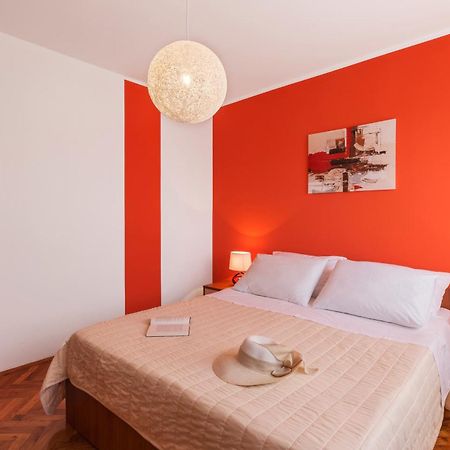 Two Bedroom Apartment, Nice Neighborhood, Free Parking, Wifi PUY 외부 사진