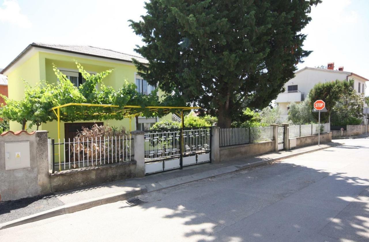 Two Bedroom Apartment, Nice Neighborhood, Free Parking, Wifi PUY 외부 사진