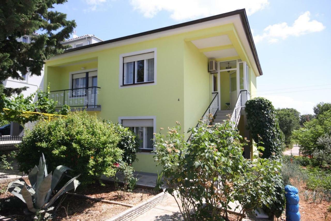 Two Bedroom Apartment, Nice Neighborhood, Free Parking, Wifi PUY 외부 사진