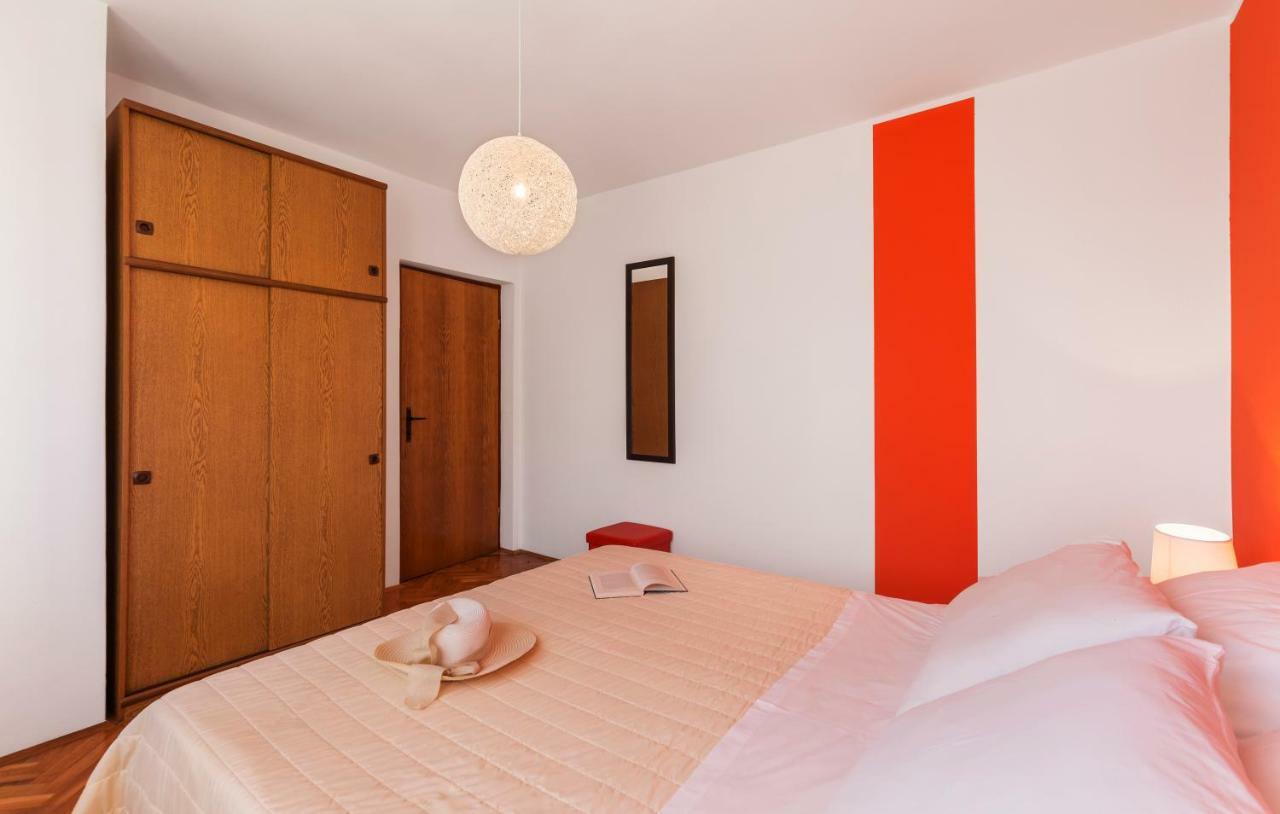 Two Bedroom Apartment, Nice Neighborhood, Free Parking, Wifi PUY 외부 사진